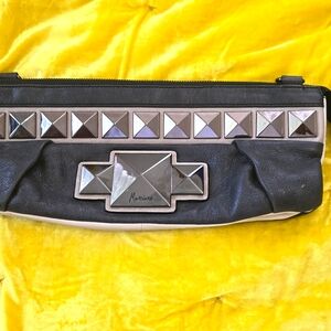 Mariano leather clutch